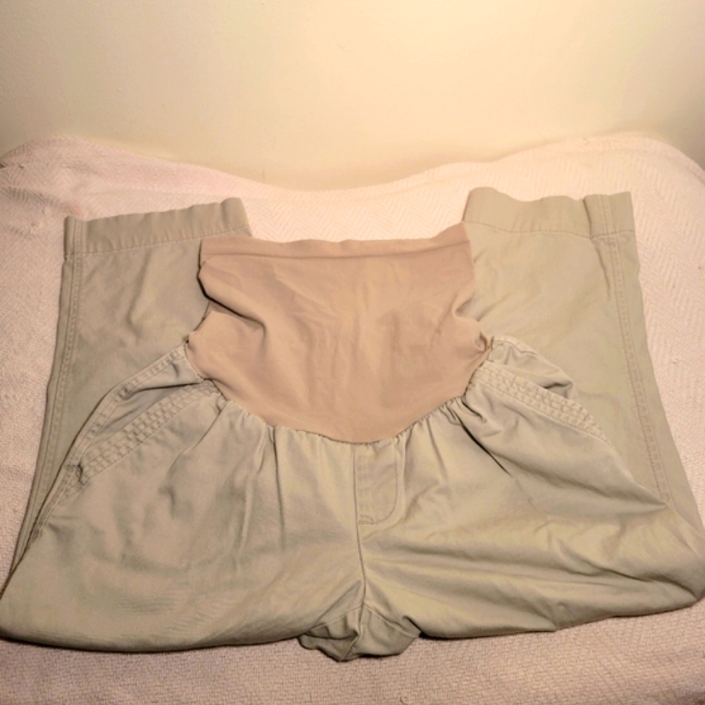 Oh Baby by Motherhood Capri Kakhi Capri Maternity sz Small